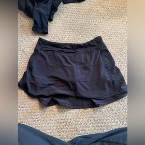 Black lululemon skirt
